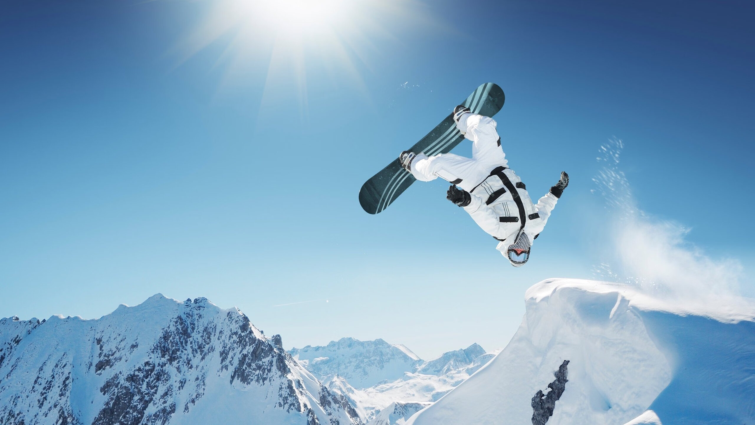 末轮保级战:多支球队投入全部,战术调整升级